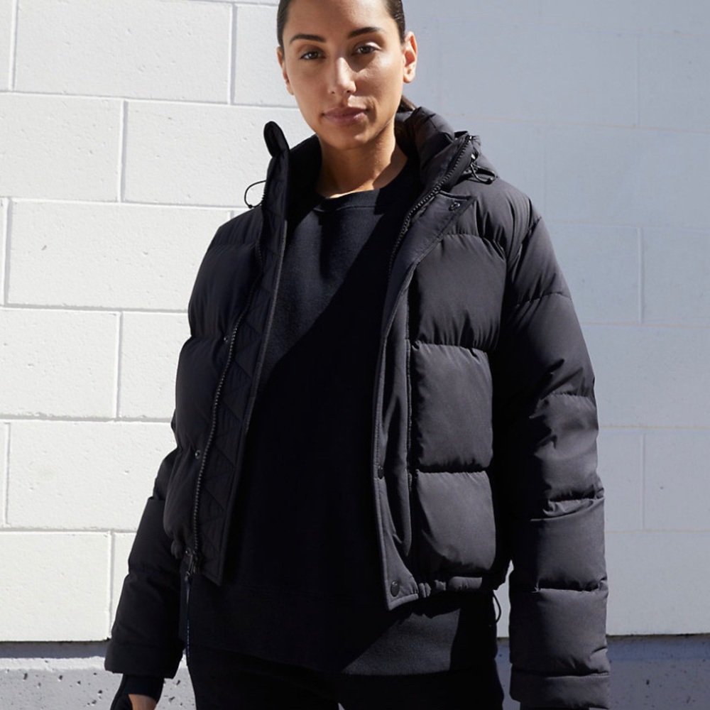 Aritzia- Super Puff Shorty